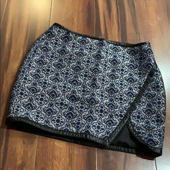 Express Dresses & Skirts - ☑️ Express Mini Skirt